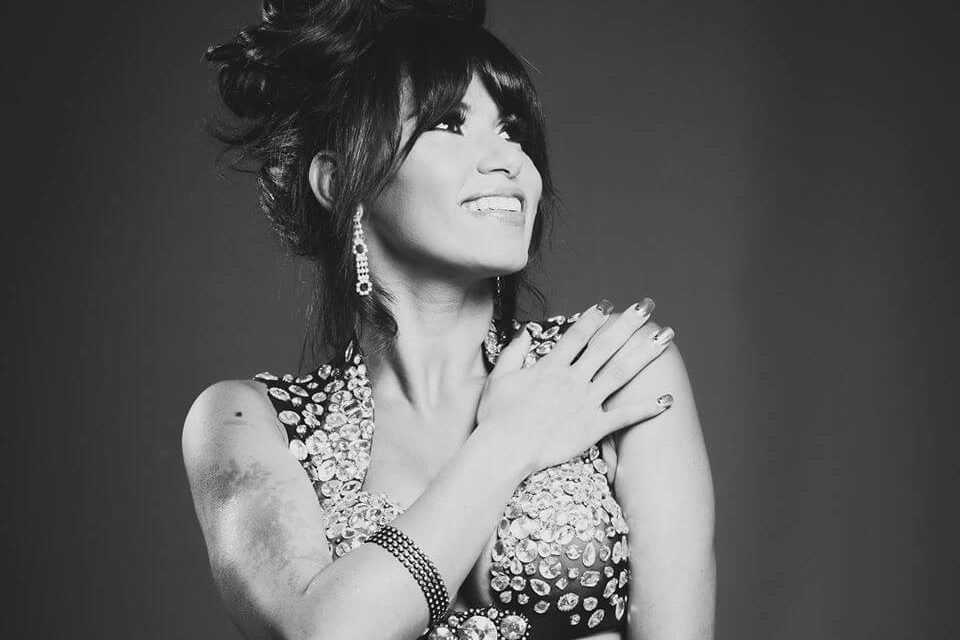 Munique Neith - Fotos