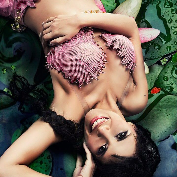 Munique Neith - Fotos